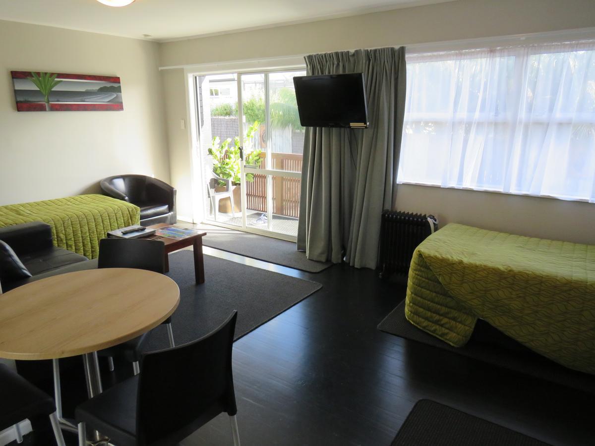Blue Wave Motel Mt Maunganui 芒格努伊山 外观 照片